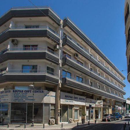 Attic City Apartments Lárnaca Exterior foto
